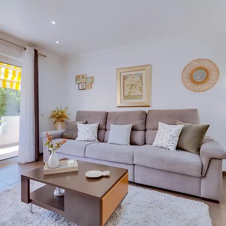 Primavera Apartment Quarteira