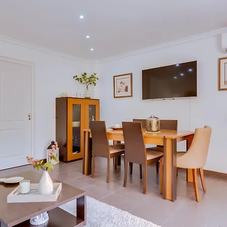 Primavera Apartment